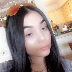 Meet your Posher, Luz